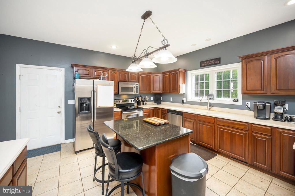 11326 WHEELER RD, SPOTSYLVANIA, Virginia 22551, 3 Bedrooms Bedrooms, ,2 BathroomsBathrooms,Residential,11326 WHEELER RD,VASP2041058 MLS # VASP2041058