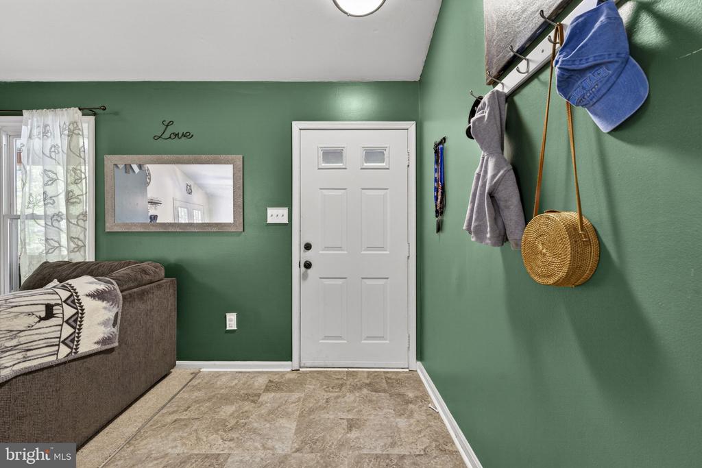 19106 LOGGERS RD, CULPEPER, Virginia 22701, 3 Bedrooms Bedrooms, ,2 BathroomsBathrooms,Residential,19106 LOGGERS RD,VACU2013364 MLS # VACU2013364