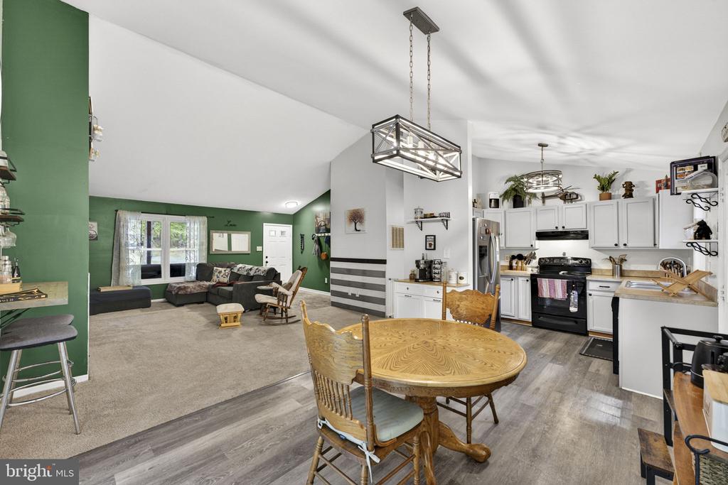 19106 LOGGERS RD, CULPEPER, Virginia 22701, 3 Bedrooms Bedrooms, ,2 BathroomsBathrooms,Residential,19106 LOGGERS RD,VACU2013364 MLS # VACU2013364