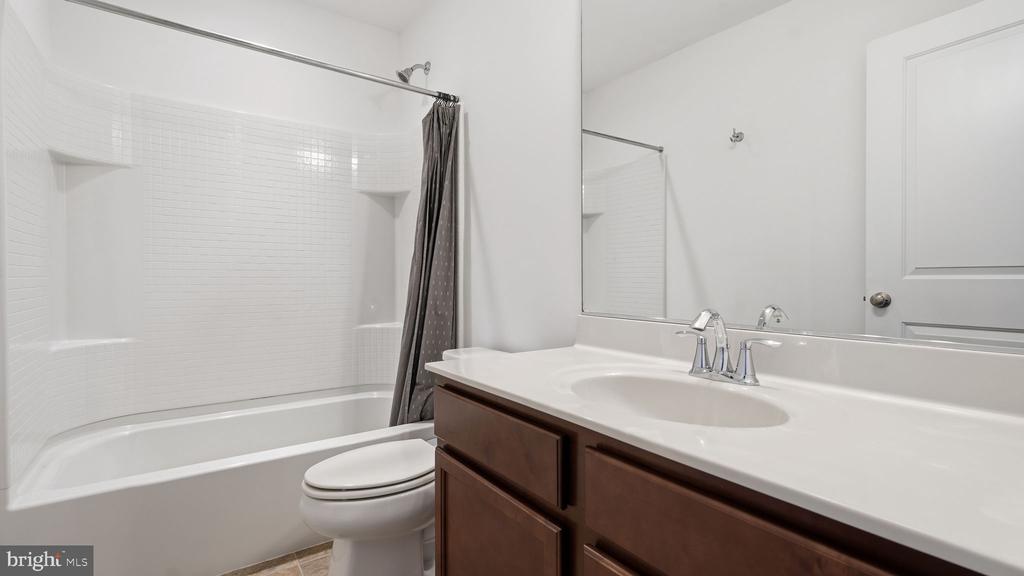 10208 EGRET CT, FREDERICKSBURG, Virginia 22408, 3 Bedrooms Bedrooms, ,3 BathroomsBathrooms,Residential,10208 EGRET CT,VASP2041250 MLS # VASP2041250