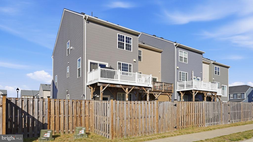 10208 EGRET CT, FREDERICKSBURG, Virginia 22408, 3 Bedrooms Bedrooms, ,3 BathroomsBathrooms,Residential,10208 EGRET CT,VASP2041250 MLS # VASP2041250