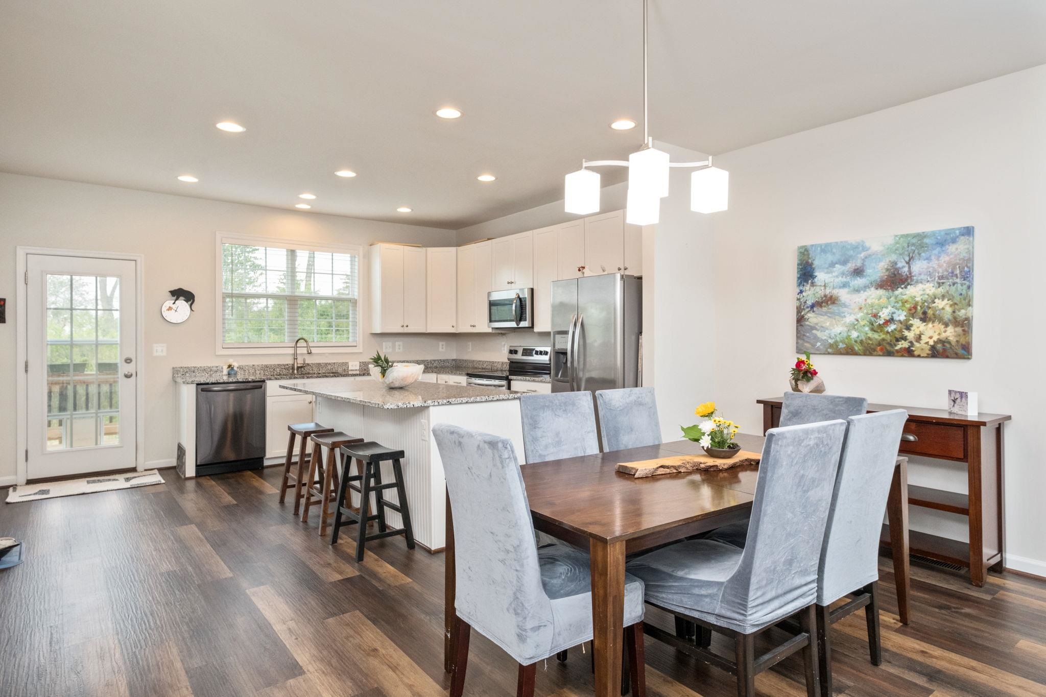 213 WILLOWSHIRE CT, WAYNESBORO, Virginia 22980, 3 Bedrooms Bedrooms, ,2 BathroomsBathrooms,Residential,213 WILLOWSHIRE CT,676339 MLS # 676339