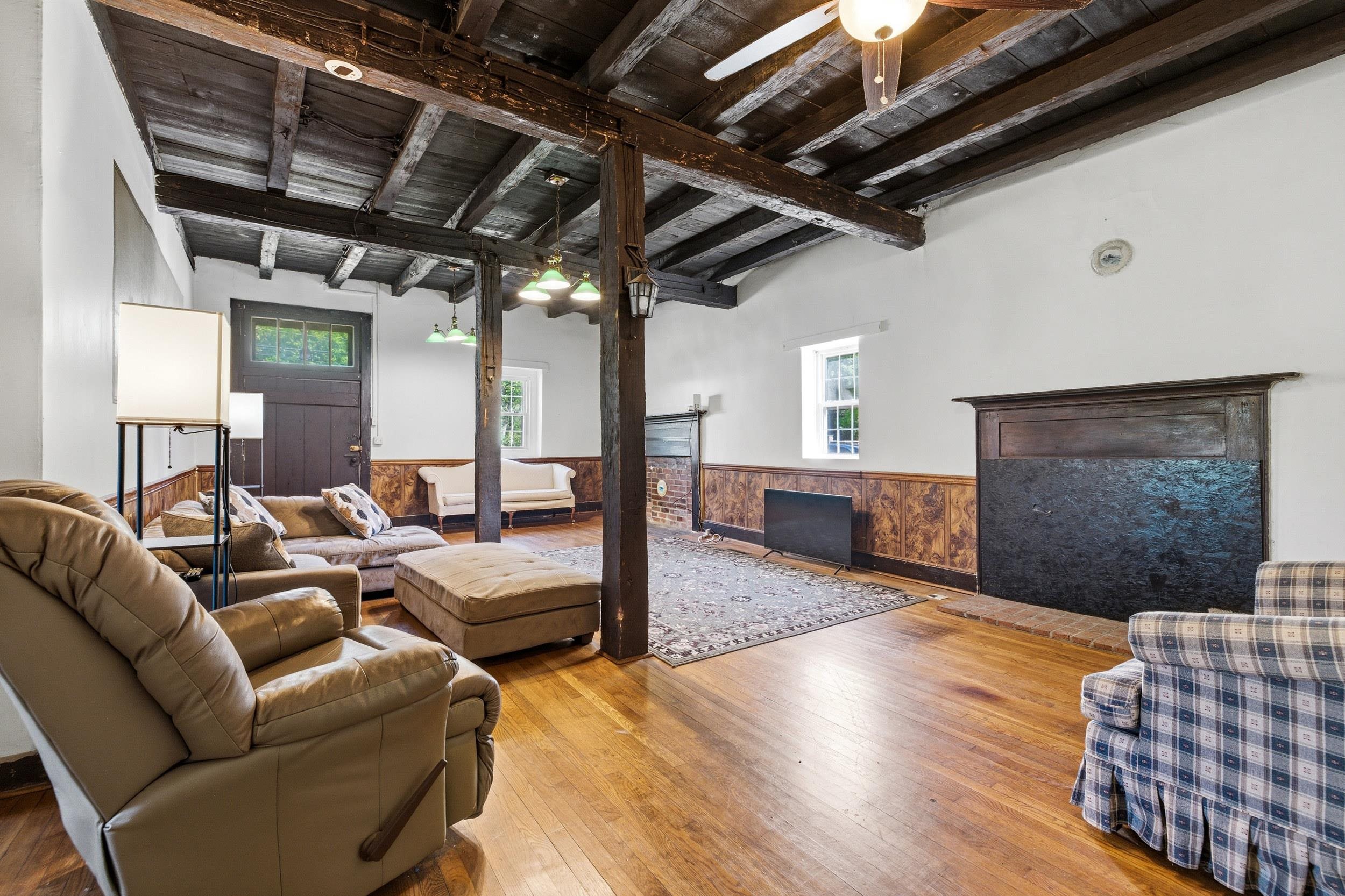 1533 LEE HWY, VERONA, Virginia 24482, 3 Bedrooms Bedrooms, ,2 BathroomsBathrooms,Residential,1533 LEE HWY,676346 MLS # 676346