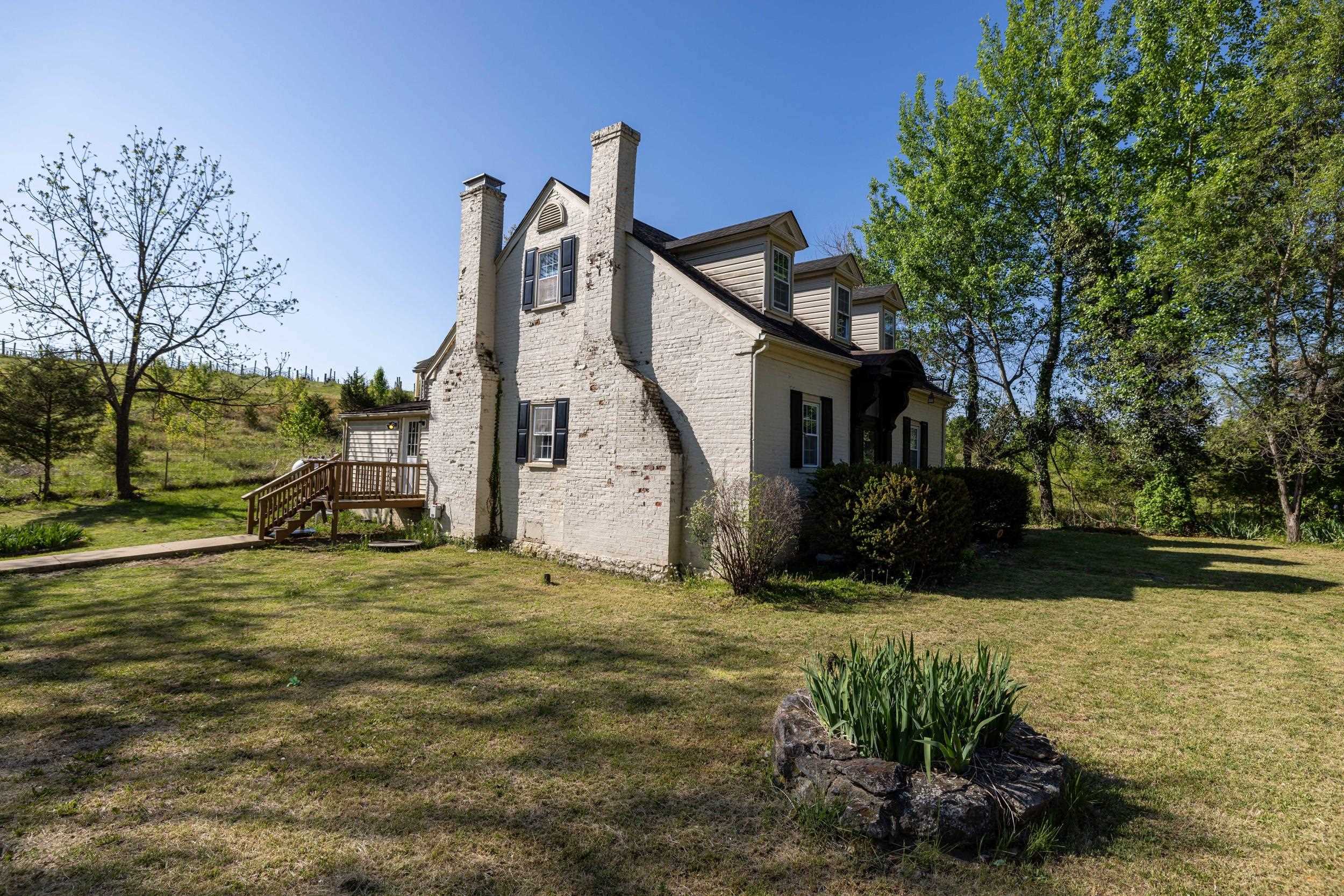 1533 LEE HWY, VERONA, Virginia 24482, 3 Bedrooms Bedrooms, ,2 BathroomsBathrooms,Residential,1533 LEE HWY,676346 MLS # 676346