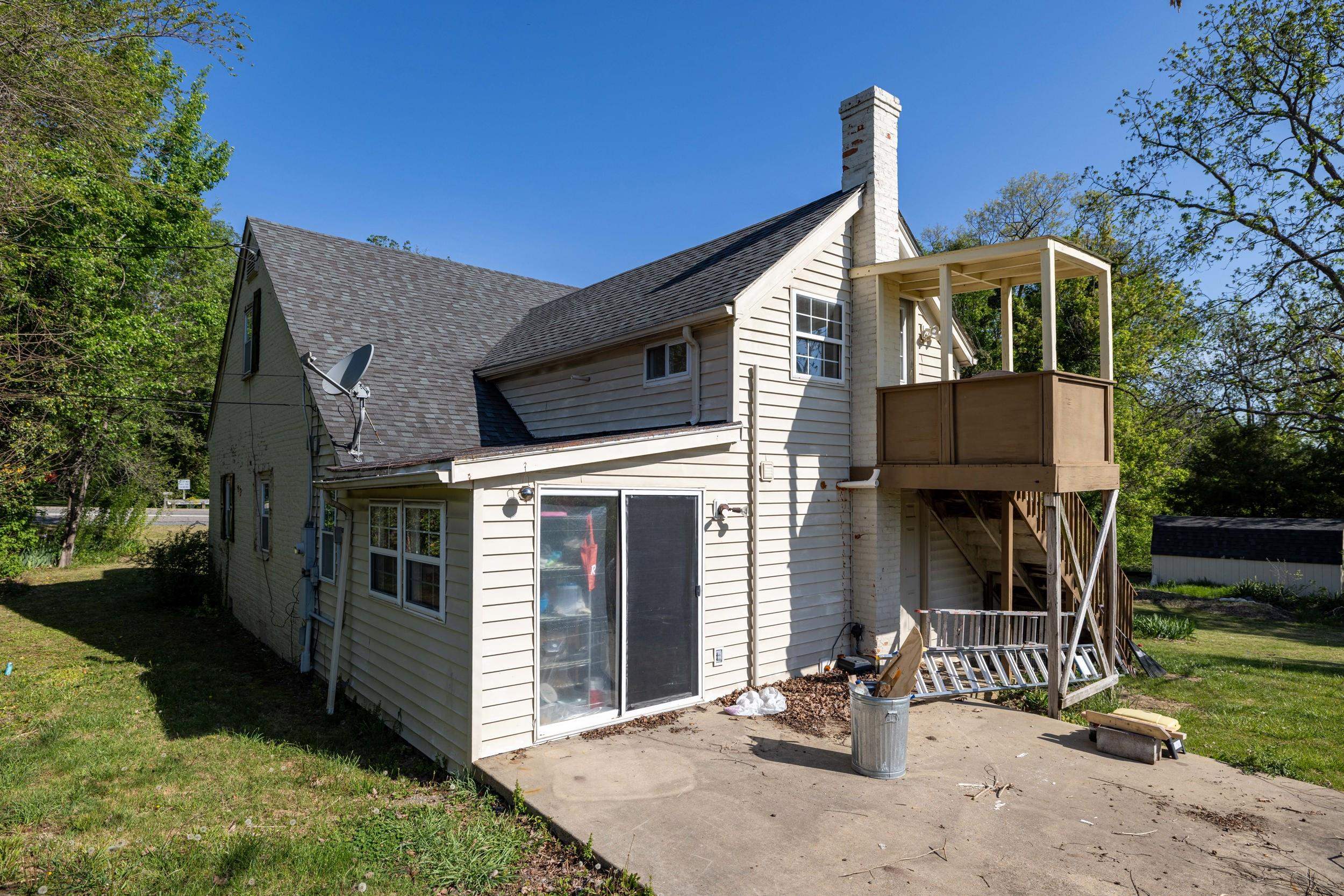 1533 LEE HWY, VERONA, Virginia 24482, 3 Bedrooms Bedrooms, ,2 BathroomsBathrooms,Residential,1533 LEE HWY,676346 MLS # 676346