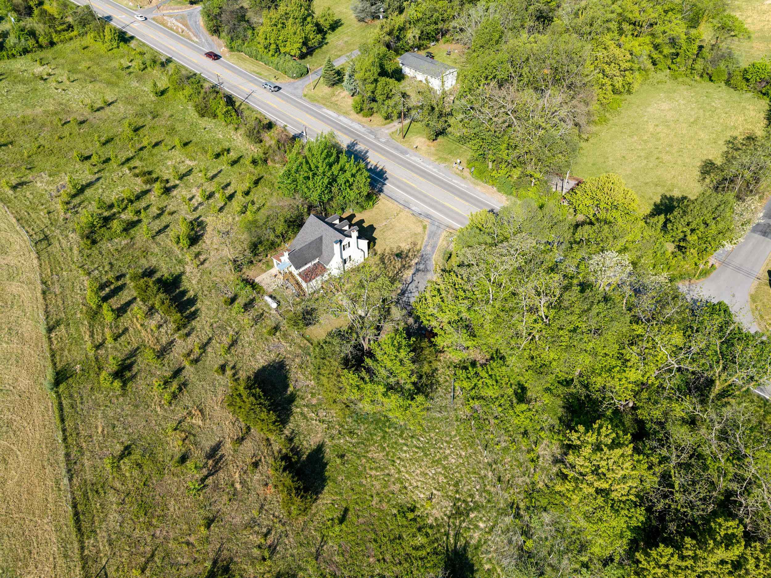 1533 LEE HWY, VERONA, Virginia 24482, 3 Bedrooms Bedrooms, ,2 BathroomsBathrooms,Residential,1533 LEE HWY,676346 MLS # 676346