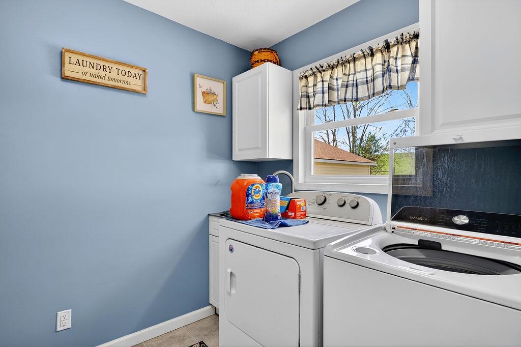 2099 MOUNTAIN VALLEY RD, KEEZLETOWN, Virginia 22832, 4 Bedrooms Bedrooms, ,2 BathroomsBathrooms,Residential,2099 MOUNTAIN VALLEY RD,676347 MLS # 676347