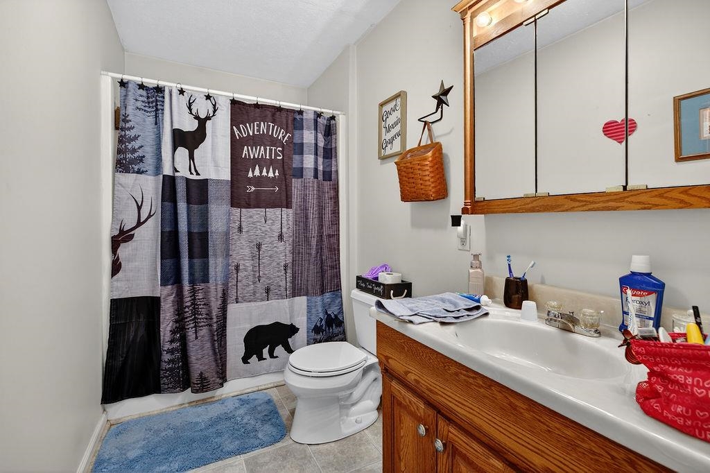 2099 MOUNTAIN VALLEY RD, KEEZLETOWN, Virginia 22832, 4 Bedrooms Bedrooms, ,2 BathroomsBathrooms,Residential,2099 MOUNTAIN VALLEY RD,676347 MLS # 676347