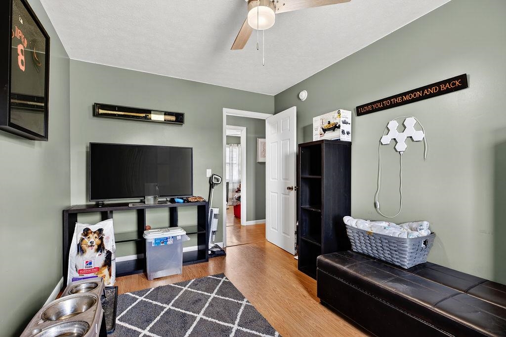 2099 MOUNTAIN VALLEY RD, KEEZLETOWN, Virginia 22832, 4 Bedrooms Bedrooms, ,2 BathroomsBathrooms,Residential,2099 MOUNTAIN VALLEY RD,676347 MLS # 676347