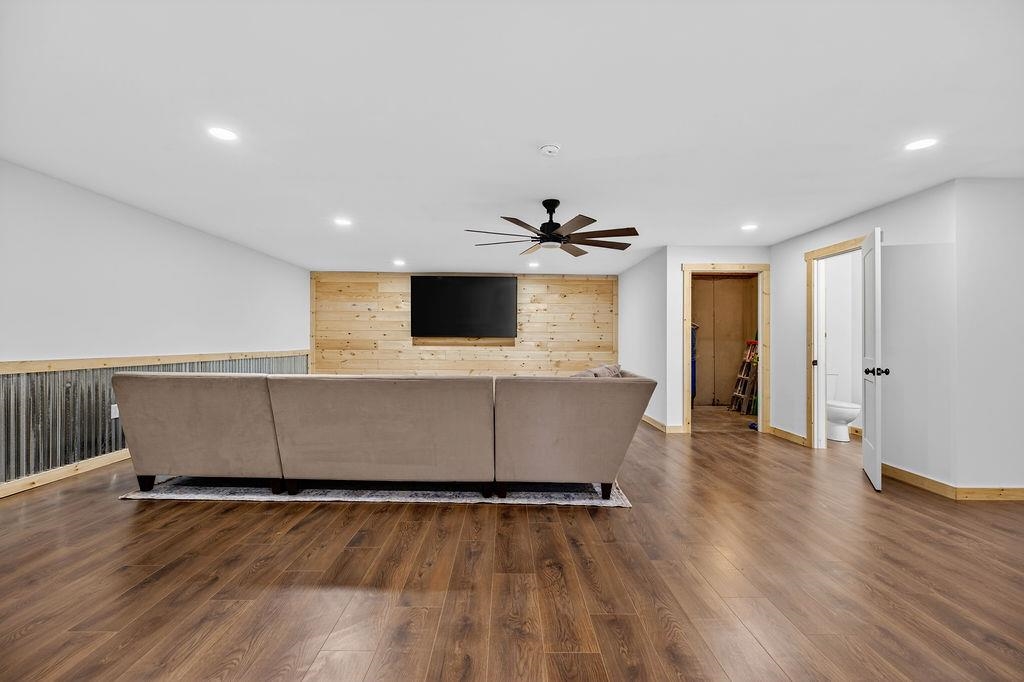 2099 MOUNTAIN VALLEY RD, KEEZLETOWN, Virginia 22832, 4 Bedrooms Bedrooms, ,2 BathroomsBathrooms,Residential,2099 MOUNTAIN VALLEY RD,676347 MLS # 676347