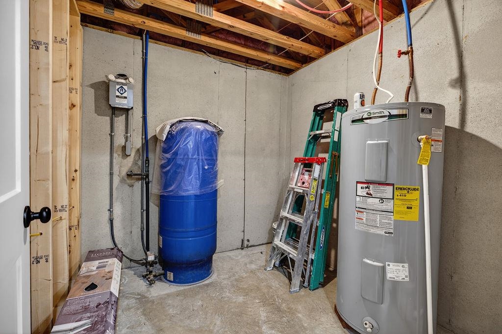 2099 MOUNTAIN VALLEY RD, KEEZLETOWN, Virginia 22832, 4 Bedrooms Bedrooms, ,2 BathroomsBathrooms,Residential,2099 MOUNTAIN VALLEY RD,676347 MLS # 676347