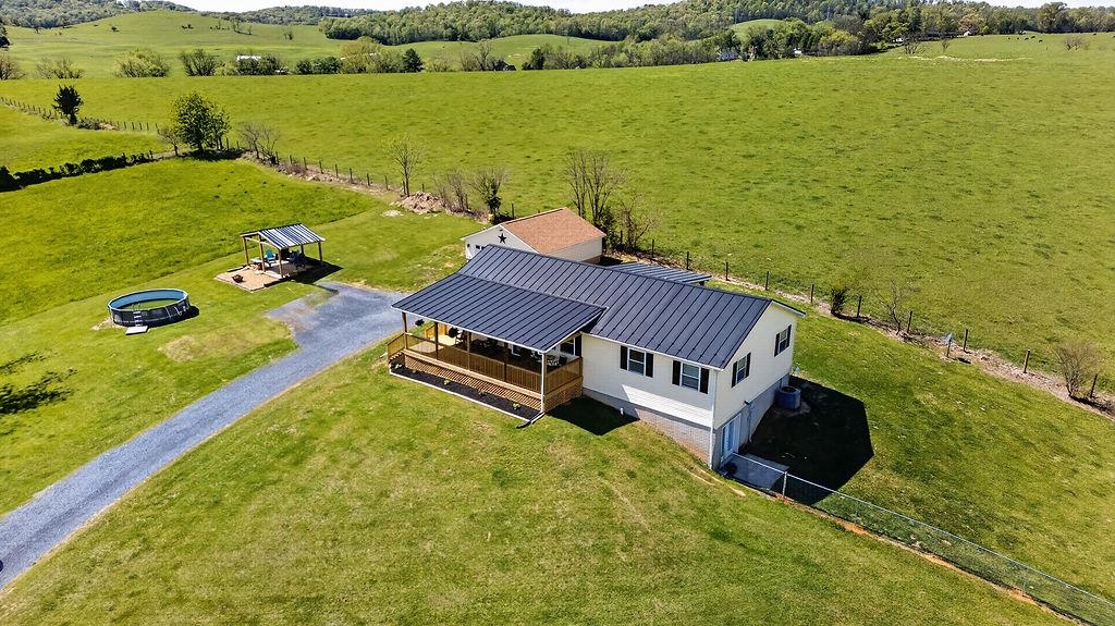 2099 MOUNTAIN VALLEY RD, KEEZLETOWN, Virginia 22832, 4 Bedrooms Bedrooms, ,2 BathroomsBathrooms,Residential,2099 MOUNTAIN VALLEY RD,676347 MLS # 676347