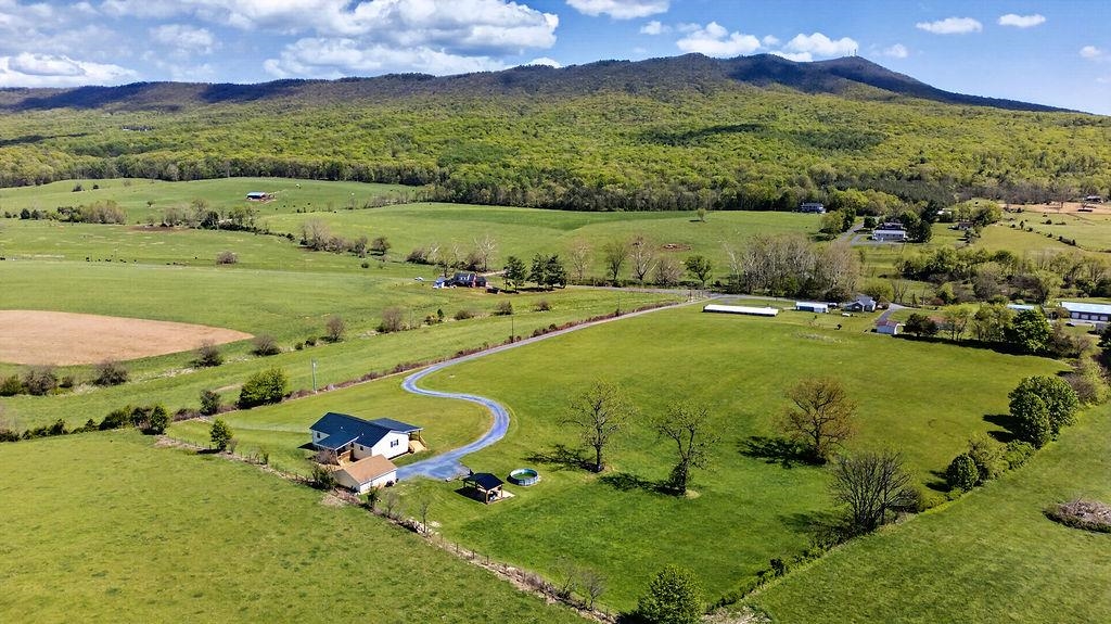 2099 MOUNTAIN VALLEY RD, KEEZLETOWN, Virginia 22832, 4 Bedrooms Bedrooms, ,2 BathroomsBathrooms,Residential,2099 MOUNTAIN VALLEY RD,676347 MLS # 676347