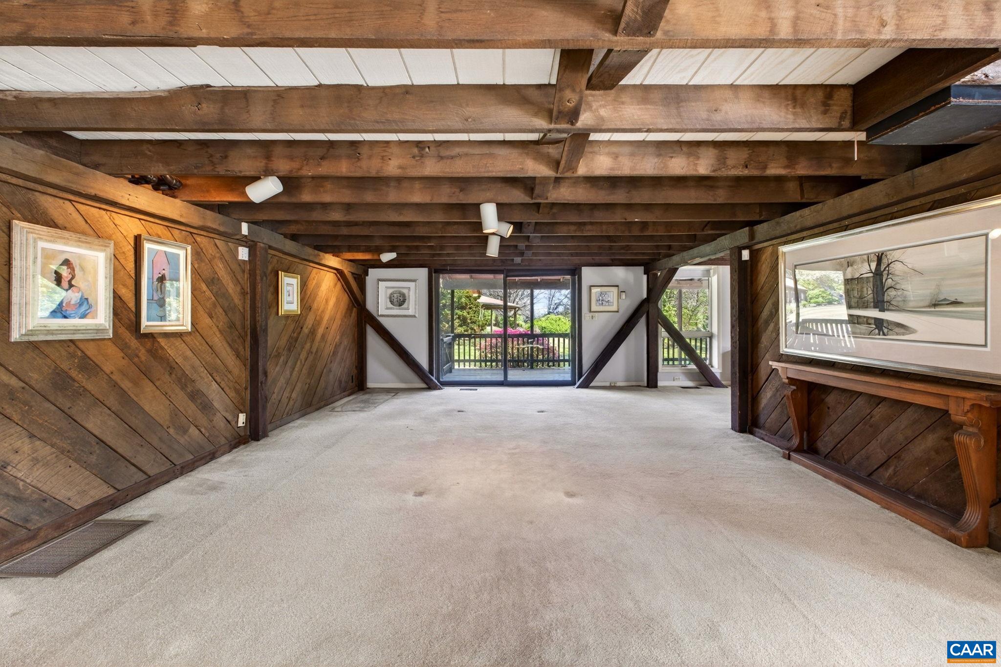 18 PROVIDENCE LN, WAYNESBORO, Virginia 22980, 3 Bedrooms Bedrooms, ,4 BathroomsBathrooms,Residential,P. Buckley Moss Estate,18 PROVIDENCE LN,676356 MLS # 676356