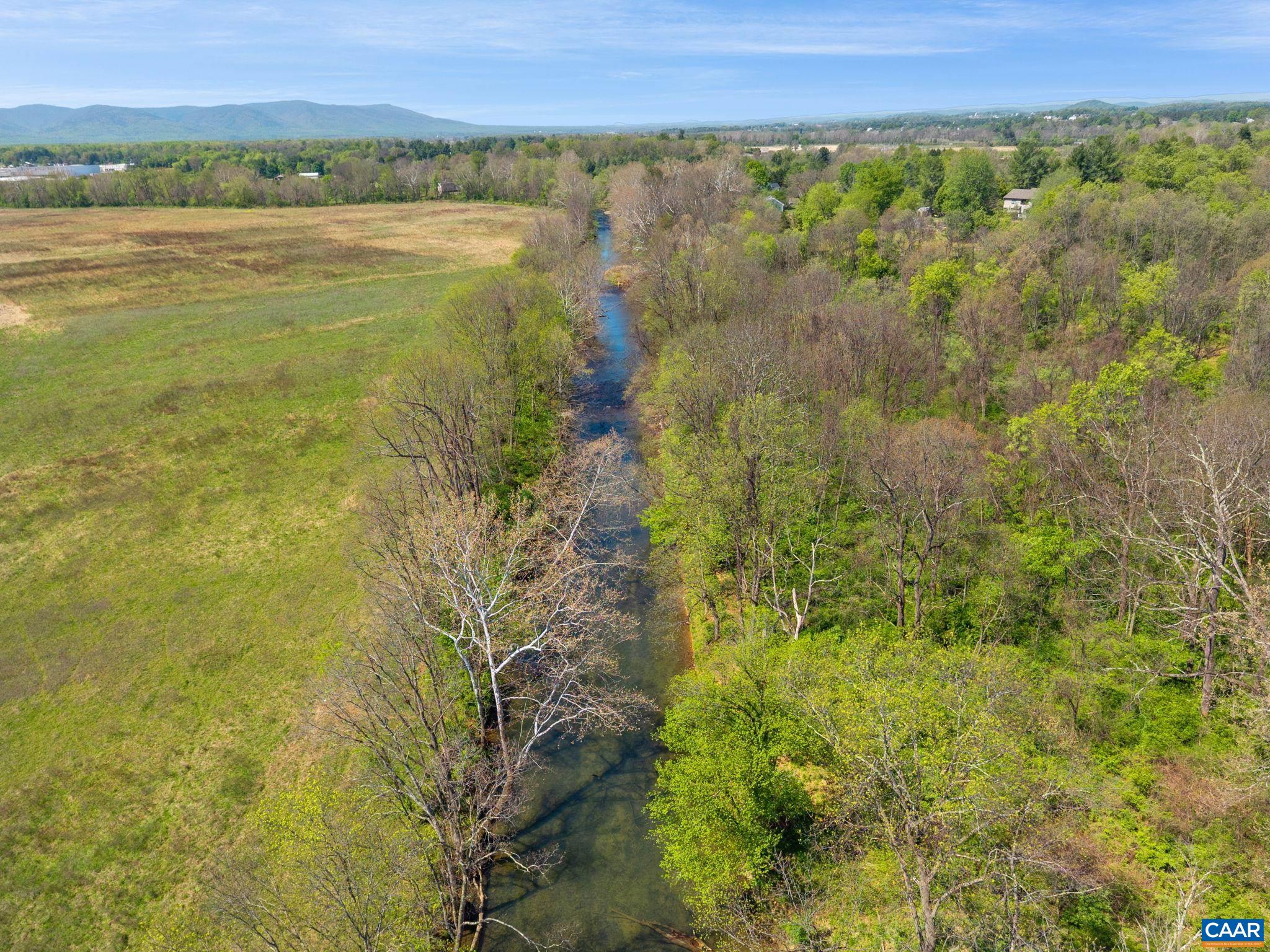 18 PROVIDENCE LN, WAYNESBORO, Virginia 22980, 3 Bedrooms Bedrooms, ,4 BathroomsBathrooms,Residential,P. Buckley Moss Estate,18 PROVIDENCE LN,676356 MLS # 676356