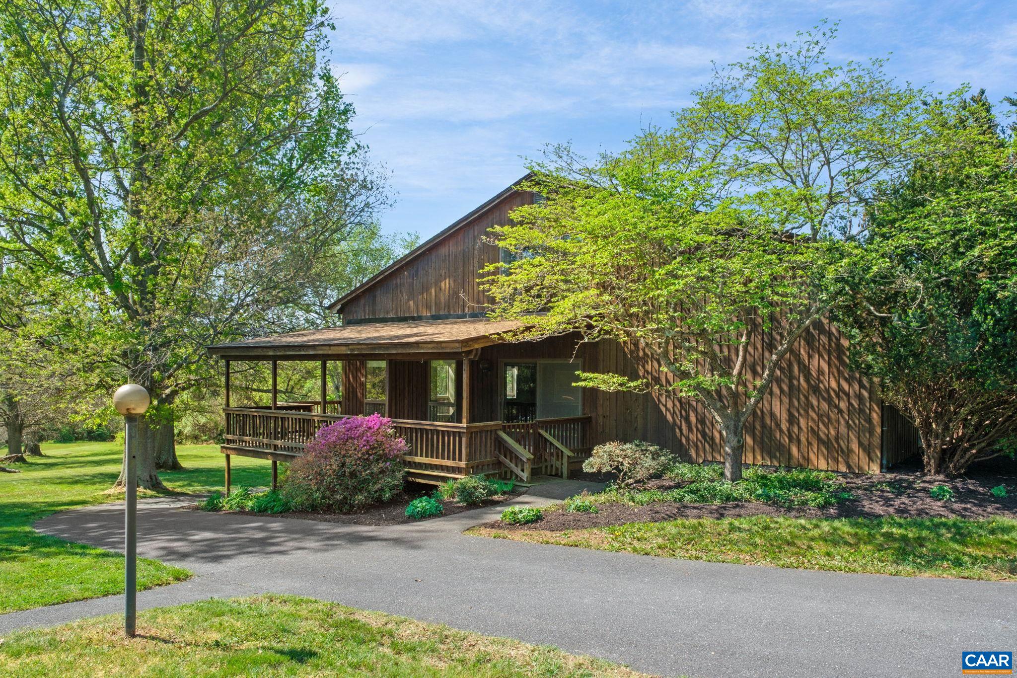 18 PROVIDENCE LN, WAYNESBORO, Virginia 22980, 3 Bedrooms Bedrooms, ,4 BathroomsBathrooms,Residential,P. Buckley Moss Estate,18 PROVIDENCE LN,676356 MLS # 676356