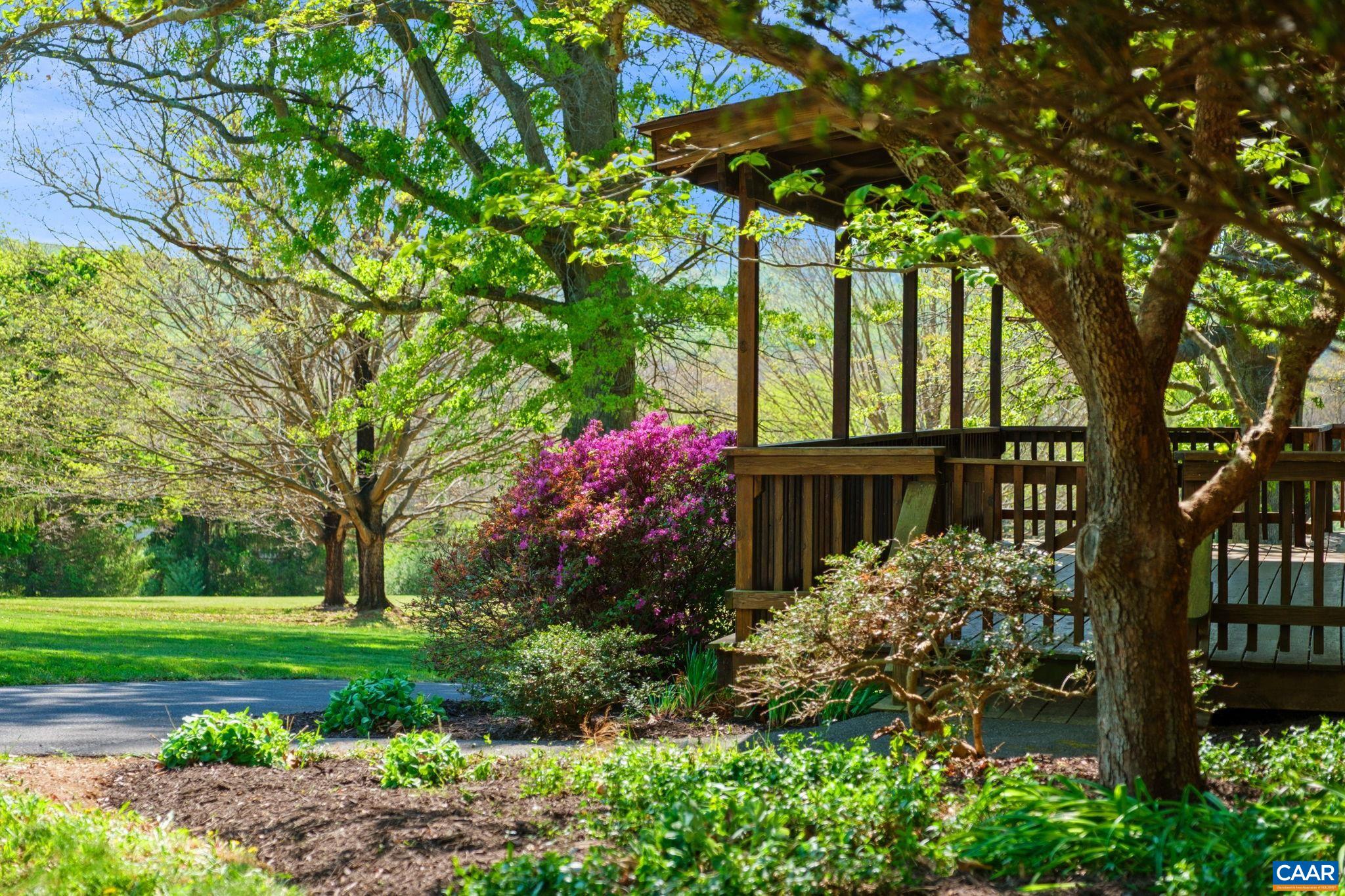 18 PROVIDENCE LN, WAYNESBORO, Virginia 22980, 3 Bedrooms Bedrooms, ,4 BathroomsBathrooms,Residential,P. Buckley Moss Estate,18 PROVIDENCE LN,676356 MLS # 676356