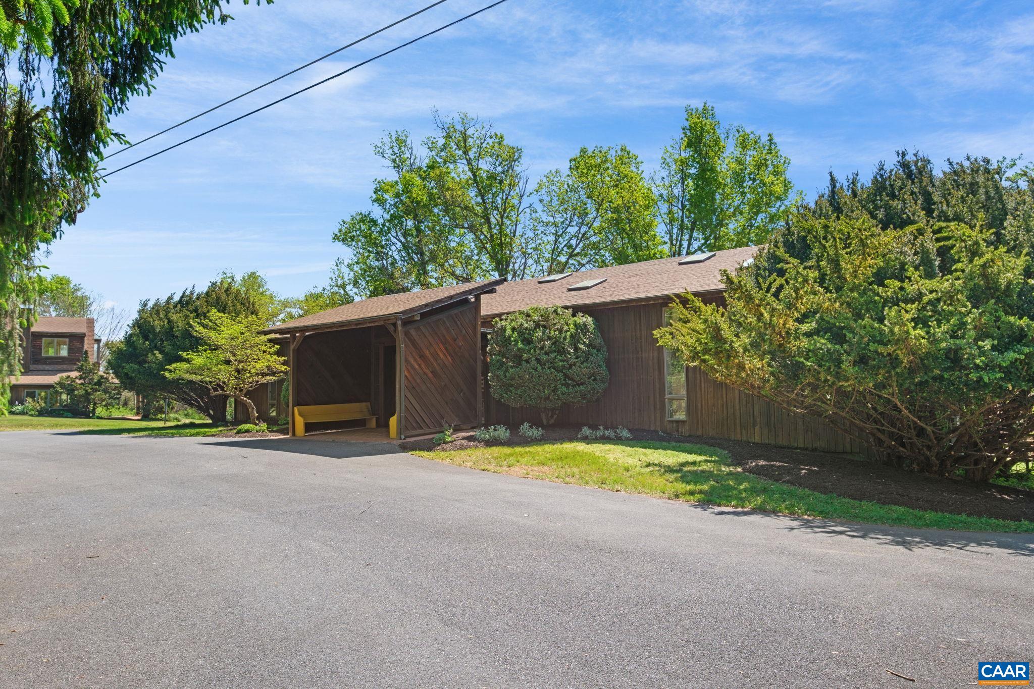 18 PROVIDENCE LN, WAYNESBORO, Virginia 22980, 3 Bedrooms Bedrooms, ,4 BathroomsBathrooms,Residential,P. Buckley Moss Estate,18 PROVIDENCE LN,676356 MLS # 676356
