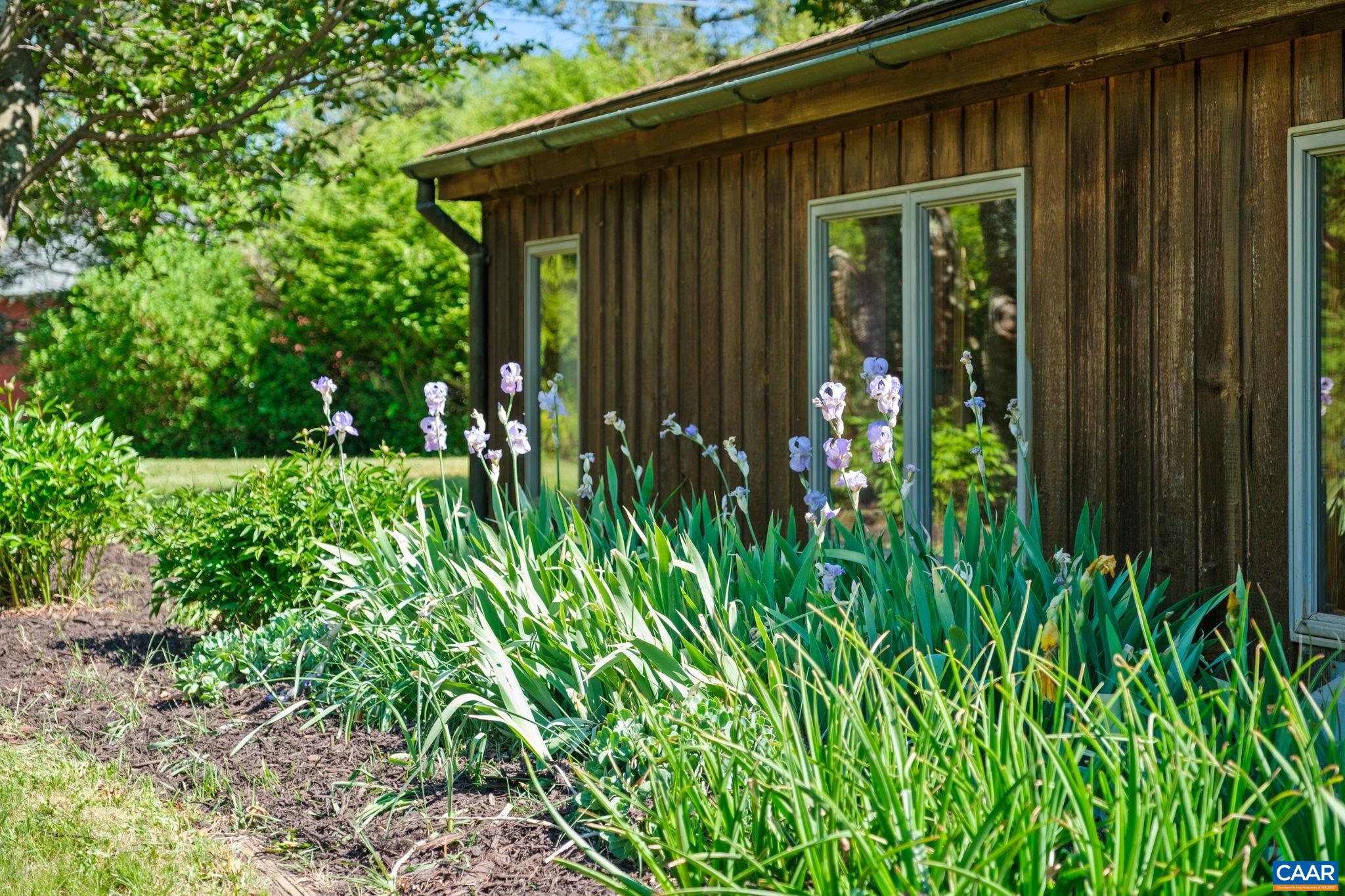 18 PROVIDENCE LN, WAYNESBORO, Virginia 22980, 3 Bedrooms Bedrooms, ,4 BathroomsBathrooms,Residential,P. Buckley Moss Estate,18 PROVIDENCE LN,676356 MLS # 676356