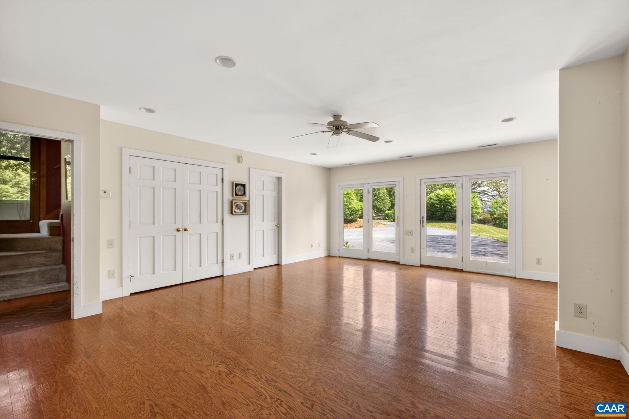 18 PROVIDENCE LN, WAYNESBORO, Virginia 22980, 3 Bedrooms Bedrooms, ,4 BathroomsBathrooms,Residential,P. Buckley Moss Estate,18 PROVIDENCE LN,676356 MLS # 676356