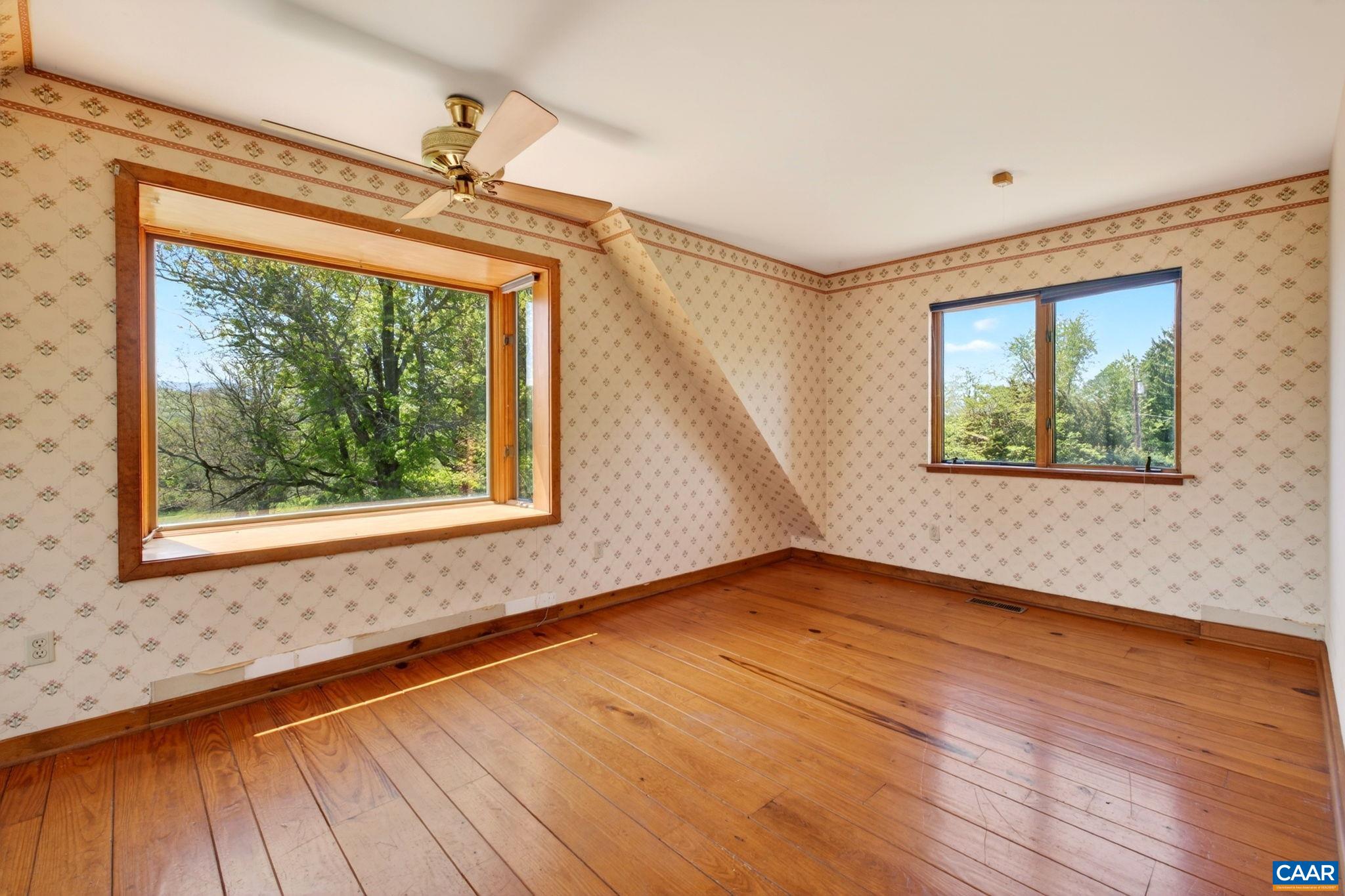 18 PROVIDENCE LN, WAYNESBORO, Virginia 22980, 3 Bedrooms Bedrooms, ,4 BathroomsBathrooms,Residential,P. Buckley Moss Estate,18 PROVIDENCE LN,676356 MLS # 676356