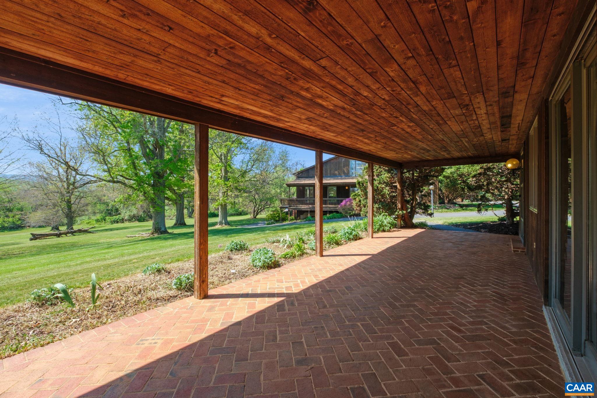 18 PROVIDENCE LN, WAYNESBORO, Virginia 22980, 3 Bedrooms Bedrooms, ,4 BathroomsBathrooms,Residential,P. Buckley Moss Estate,18 PROVIDENCE LN,676356 MLS # 676356