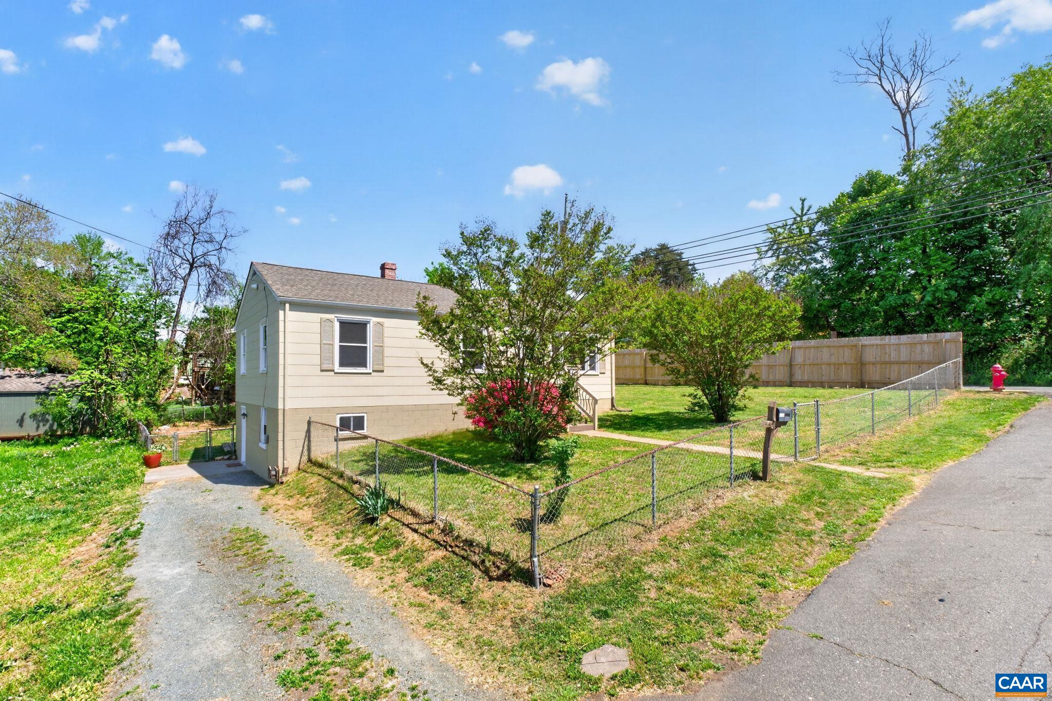 511 STONEHENGE AVE, CHARLOTTESVILLE, Virginia 22902, ,Residential,511 STONEHENGE AVE,676380 MLS # 676380