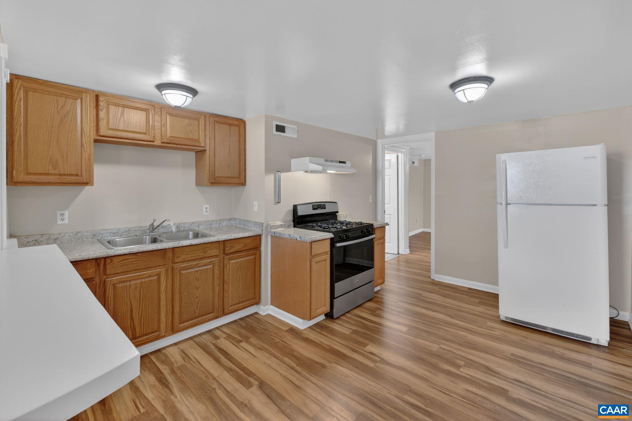 511 STONEHENGE AVE, CHARLOTTESVILLE, Virginia 22902, ,Residential,511 STONEHENGE AVE,676380 MLS # 676380