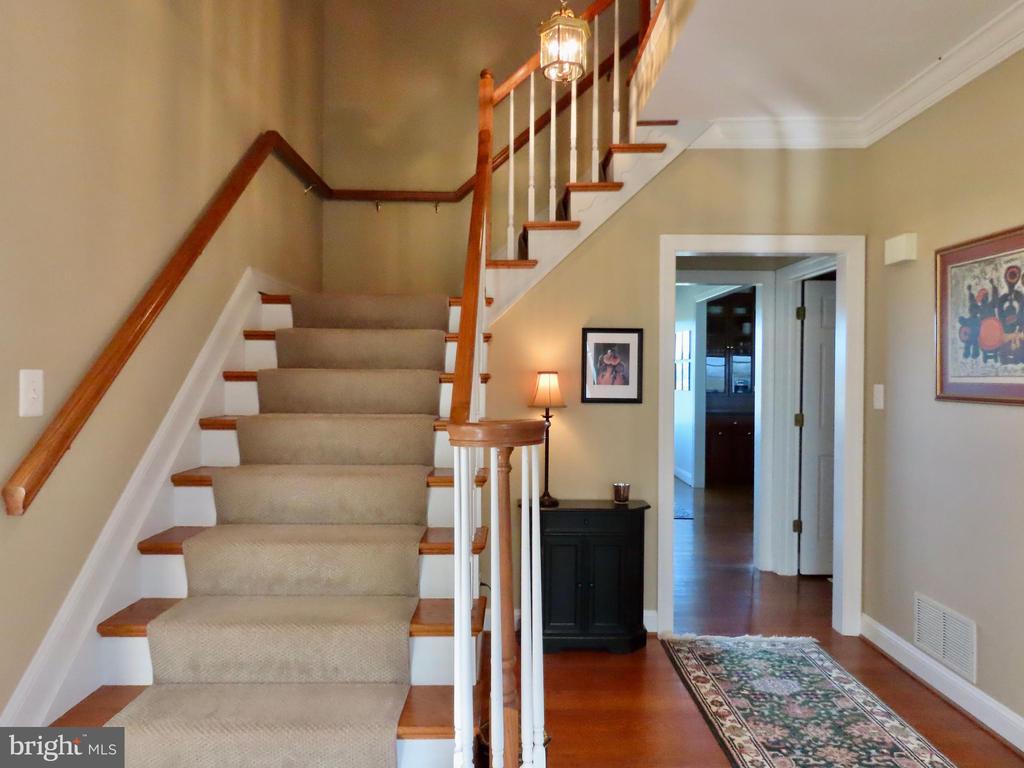 643 RICHMOND RD, AMISSVILLE, Virginia 20106, 3 Bedrooms Bedrooms, ,2 BathroomsBathrooms,Residential,643 RICHMOND RD,VARP2002496 MLS # VARP2002496