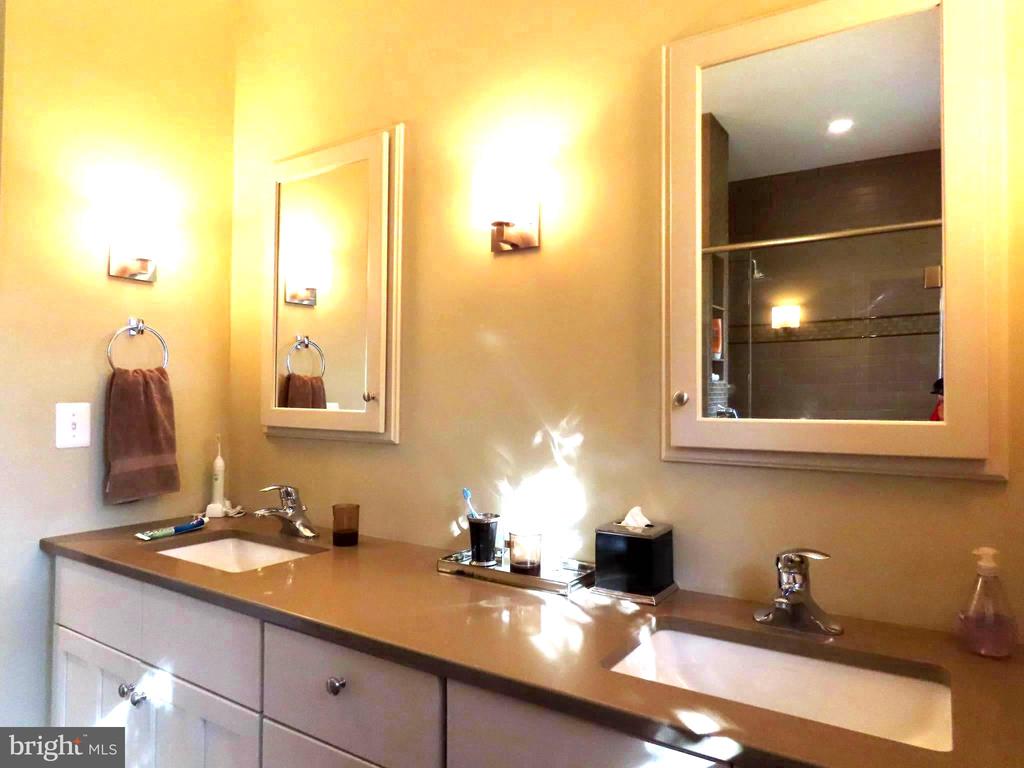 643 RICHMOND RD, AMISSVILLE, Virginia 20106, 3 Bedrooms Bedrooms, ,2 BathroomsBathrooms,Residential,643 RICHMOND RD,VARP2002496 MLS # VARP2002496