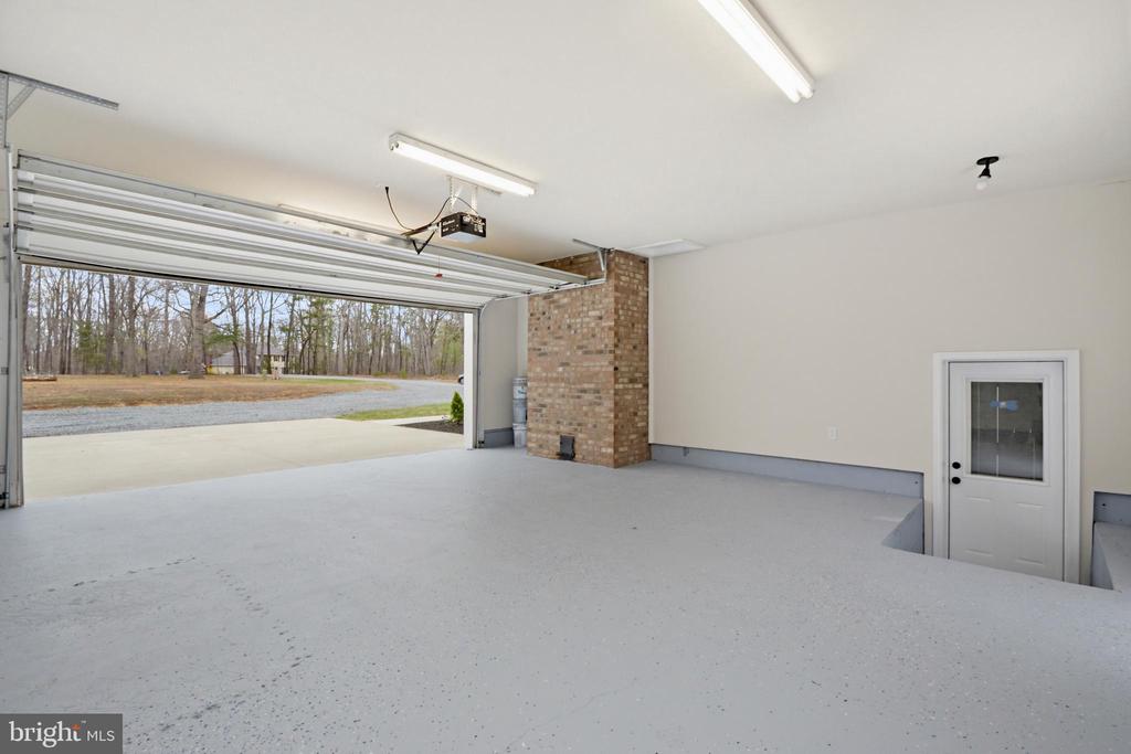 10206 BATTLEFIELD DR, SPOTSYLVANIA, Virginia 22553, 3 Bedrooms Bedrooms, ,2 BathroomsBathrooms,Residential,10206 BATTLEFIELD DR,VASP2040380 MLS # VASP2040380