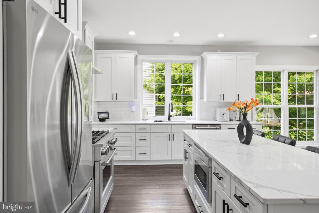 6394 CEDAR BROOK LN, WARRENTON, Virginia 20187, 5 Bedrooms Bedrooms, ,4 BathroomsBathrooms,Residential,6394 CEDAR BROOK LN,VAFQ2021706 MLS # VAFQ2021706