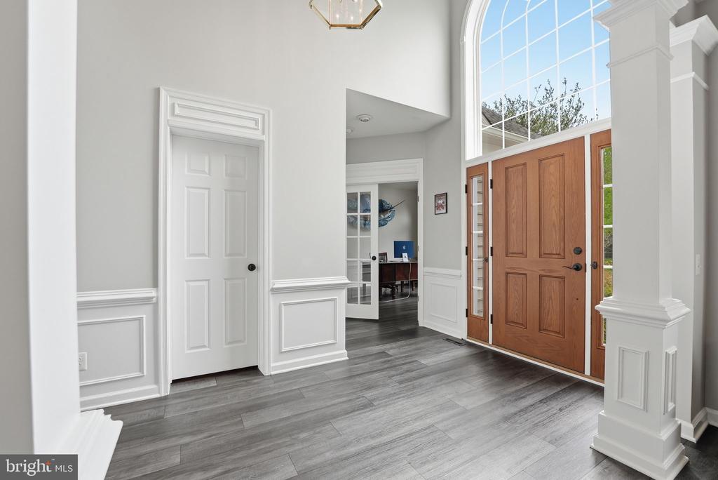 6394 CEDAR BROOK LN, WARRENTON, Virginia 20187, 5 Bedrooms Bedrooms, ,4 BathroomsBathrooms,Residential,6394 CEDAR BROOK LN,VAFQ2021706 MLS # VAFQ2021706