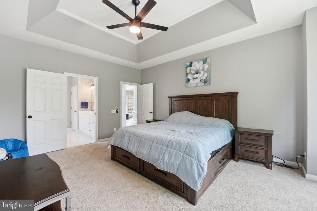 6394 CEDAR BROOK LN, WARRENTON, Virginia 20187, 5 Bedrooms Bedrooms, ,4 BathroomsBathrooms,Residential,6394 CEDAR BROOK LN,VAFQ2021706 MLS # VAFQ2021706