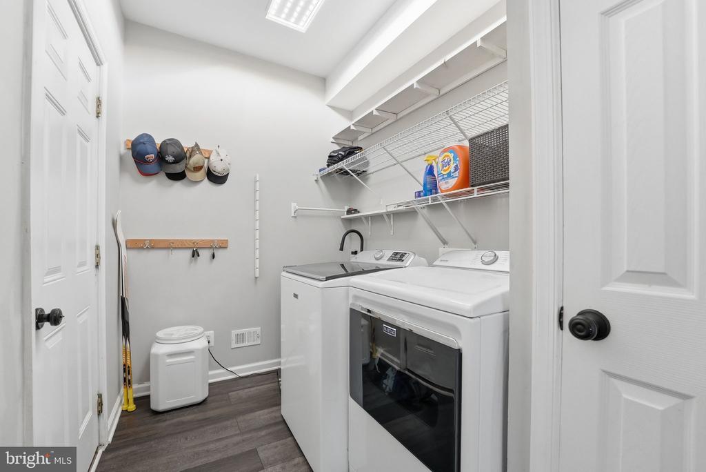 6394 CEDAR BROOK LN, WARRENTON, Virginia 20187, 5 Bedrooms Bedrooms, ,4 BathroomsBathrooms,Residential,6394 CEDAR BROOK LN,VAFQ2021706 MLS # VAFQ2021706