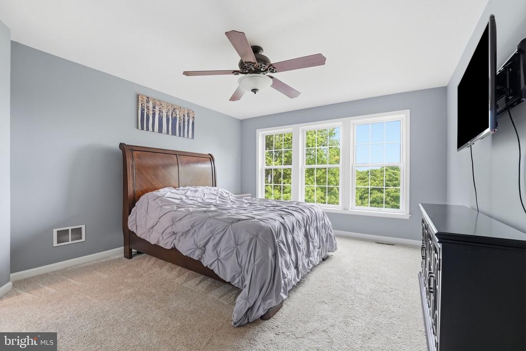 6394 CEDAR BROOK LN, WARRENTON, Virginia 20187, 5 Bedrooms Bedrooms, ,4 BathroomsBathrooms,Residential,6394 CEDAR BROOK LN,VAFQ2021706 MLS # VAFQ2021706