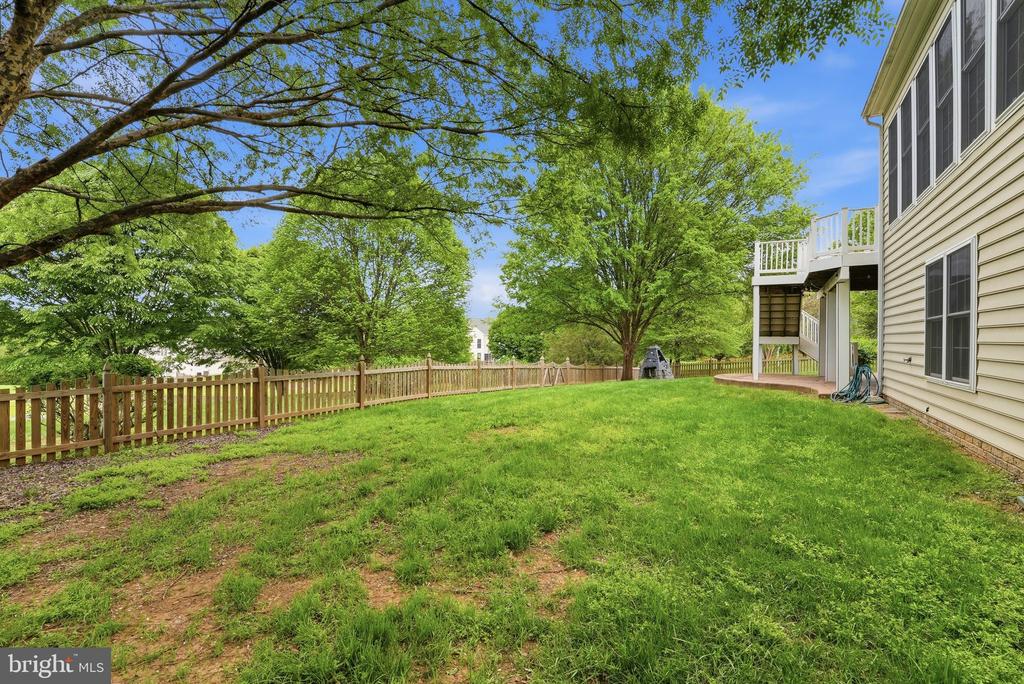 6394 CEDAR BROOK LN, WARRENTON, Virginia 20187, 5 Bedrooms Bedrooms, ,4 BathroomsBathrooms,Residential,6394 CEDAR BROOK LN,VAFQ2021706 MLS # VAFQ2021706