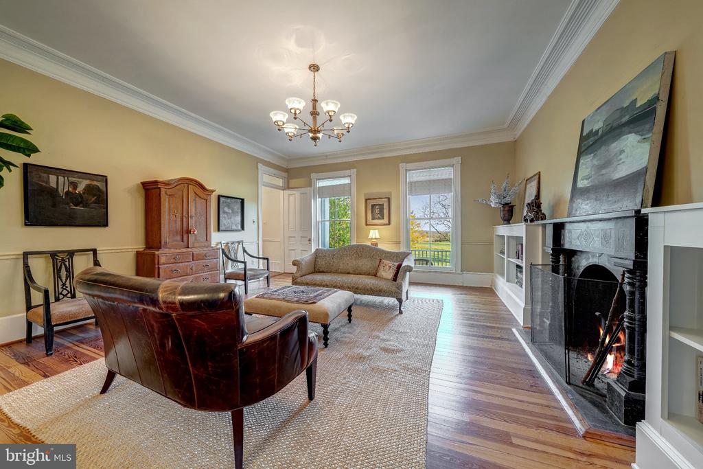 12087 MOSS HOLLOW RD, WARRENTON, Virginia 20187, 3 Bedrooms Bedrooms, ,2 BathroomsBathrooms,Residential,12087 MOSS HOLLOW RD,VAFQ2020908 MLS # VAFQ2020908