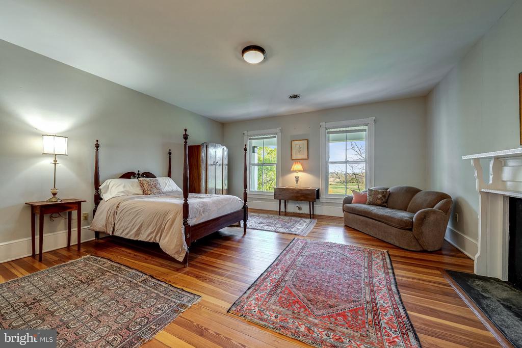 12087 MOSS HOLLOW RD, WARRENTON, Virginia 20187, 3 Bedrooms Bedrooms, ,2 BathroomsBathrooms,Residential,12087 MOSS HOLLOW RD,VAFQ2020908 MLS # VAFQ2020908