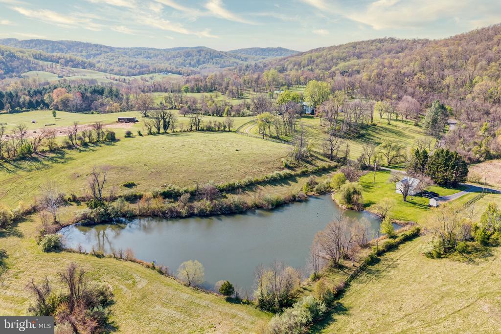 12087 MOSS HOLLOW RD, WARRENTON, Virginia 20187, 3 Bedrooms Bedrooms, ,2 BathroomsBathrooms,Residential,12087 MOSS HOLLOW RD,VAFQ2020908 MLS # VAFQ2020908