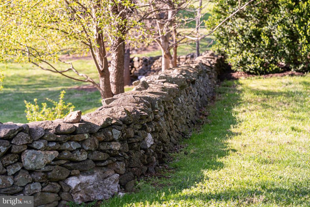 12087 MOSS HOLLOW RD, WARRENTON, Virginia 20187, 3 Bedrooms Bedrooms, ,2 BathroomsBathrooms,Residential,12087 MOSS HOLLOW RD,VAFQ2020908 MLS # VAFQ2020908