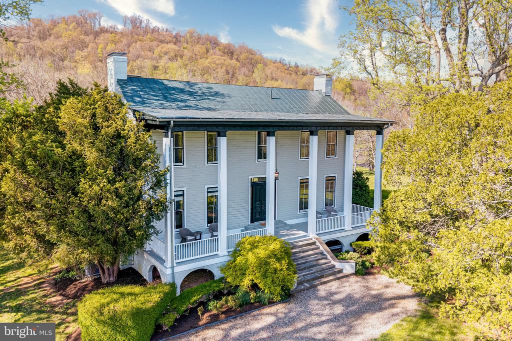 12087 MOSS HOLLOW RD, WARRENTON, Virginia 20187, 3 Bedrooms Bedrooms, ,2 BathroomsBathrooms,Residential,12087 MOSS HOLLOW RD,VAFQ2020908 MLS # VAFQ2020908