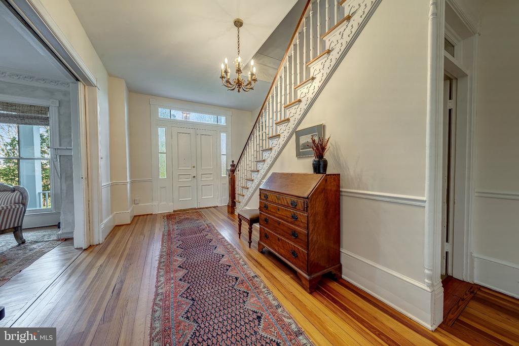 12087 MOSS HOLLOW RD, WARRENTON, Virginia 20187, 3 Bedrooms Bedrooms, ,2 BathroomsBathrooms,Residential,12087 MOSS HOLLOW RD,VAFQ2020908 MLS # VAFQ2020908