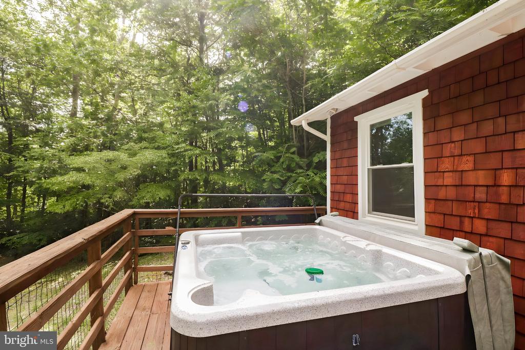 1434 BULL YEARLING RD, STANARDSVILLE, Virginia 22973, 1 Bedroom Bedrooms, ,1 BathroomBathrooms,Residential,1434 BULL YEARLING RD,VAGR2000854 MLS # VAGR2000854