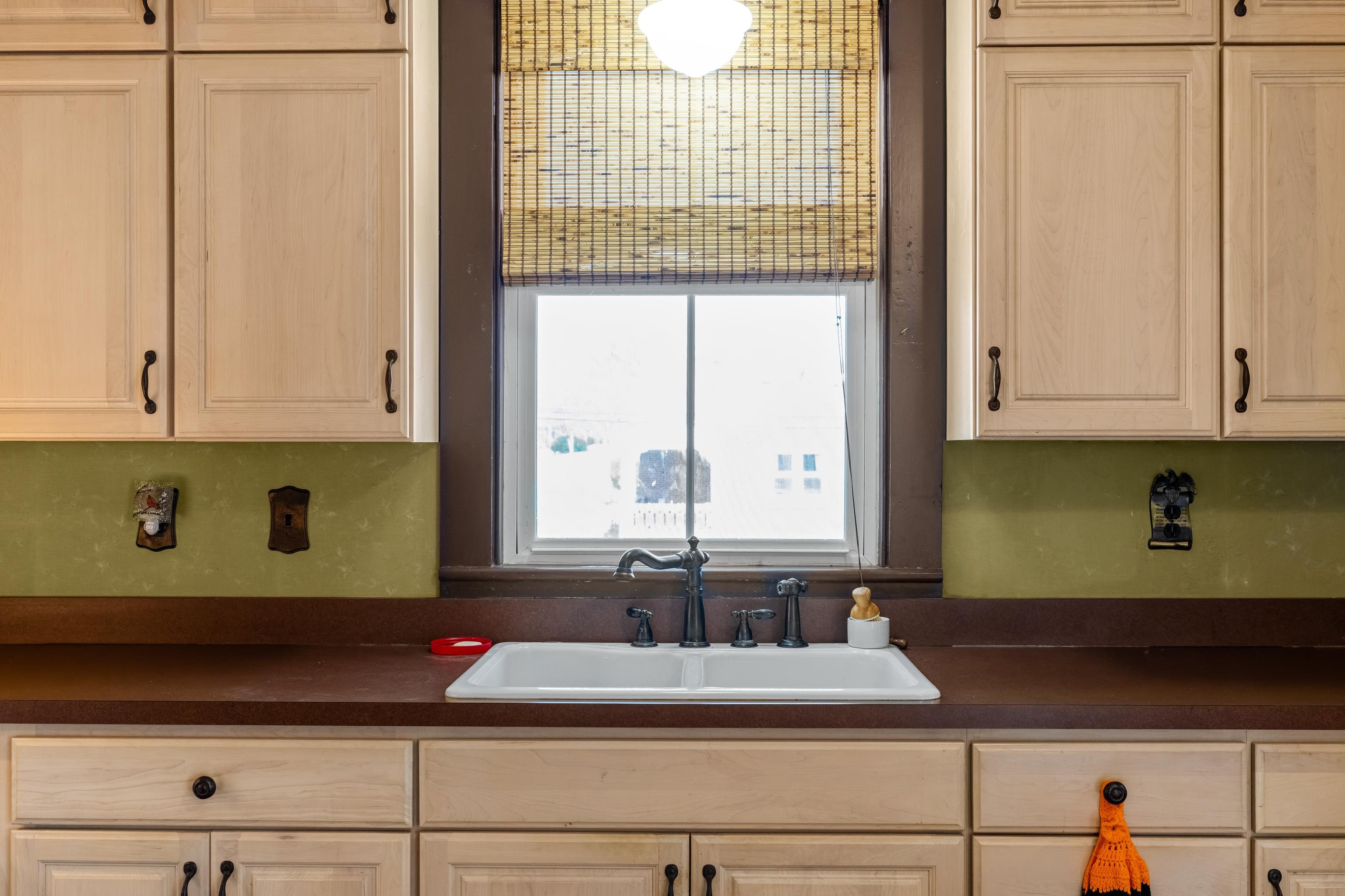 688 FLORENCE AVE, WAYNESBORO, Virginia 22980, 5 Bedrooms Bedrooms, ,2 BathroomsBathrooms,Residential,688 FLORENCE AVE,675323 MLS # 675323