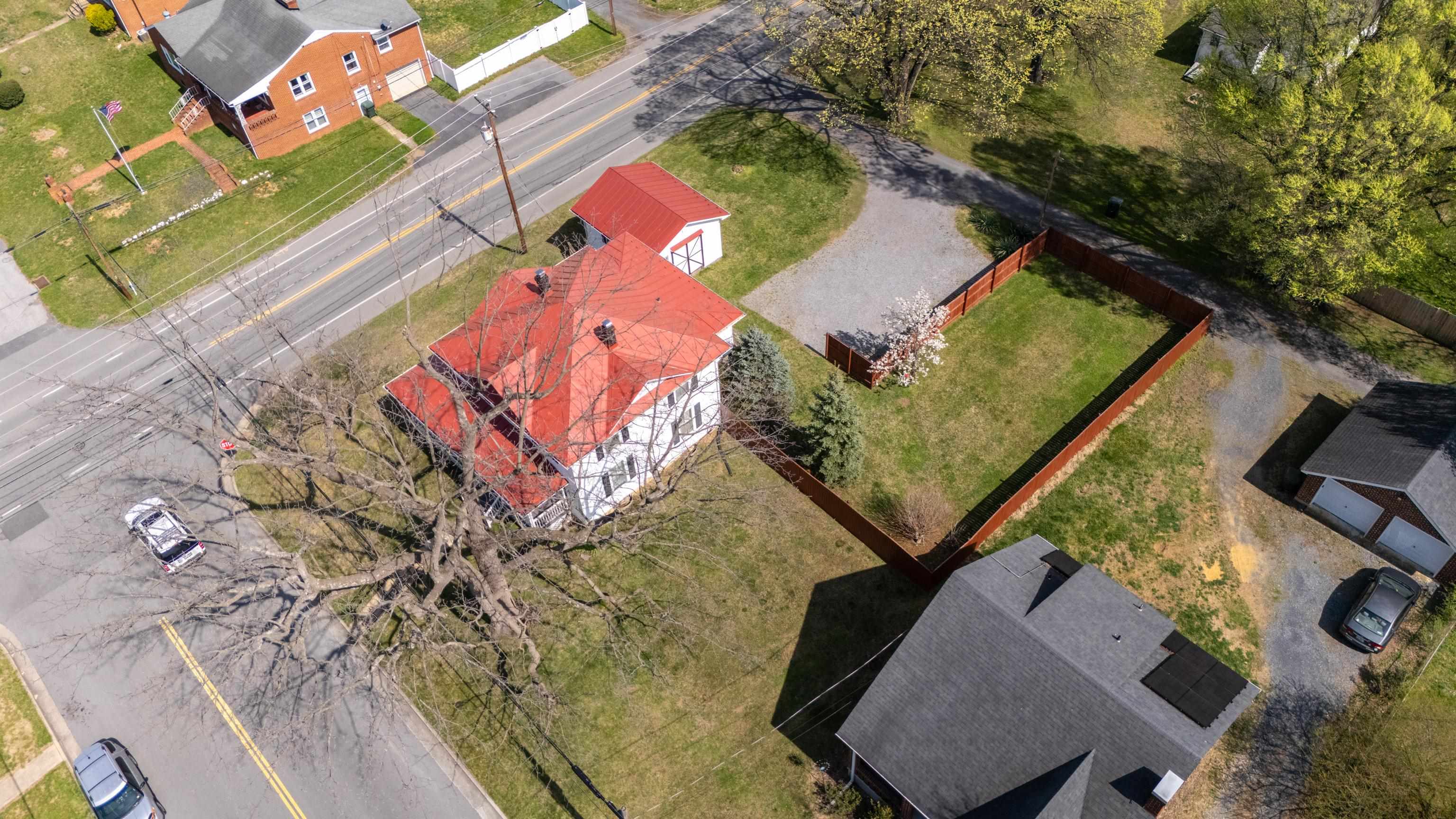 688 FLORENCE AVE, WAYNESBORO, Virginia 22980, 5 Bedrooms Bedrooms, ,2 BathroomsBathrooms,Residential,688 FLORENCE AVE,675323 MLS # 675323