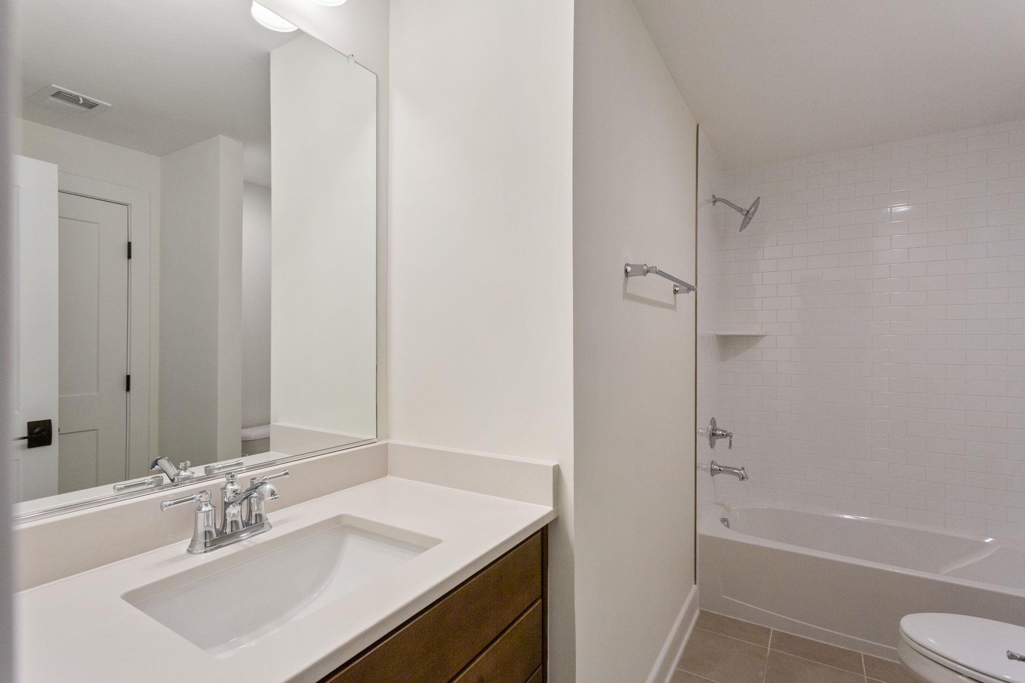 3225 PRESTON SHORE DR, ROCKINGHAM, Virginia 22801, 4 Bedrooms Bedrooms, ,3 BathroomsBathrooms,Residential,Park Place Townhome - Preston Lake Neighborhood,3225 PRESTON SHORE DR,676365 MLS # 676365