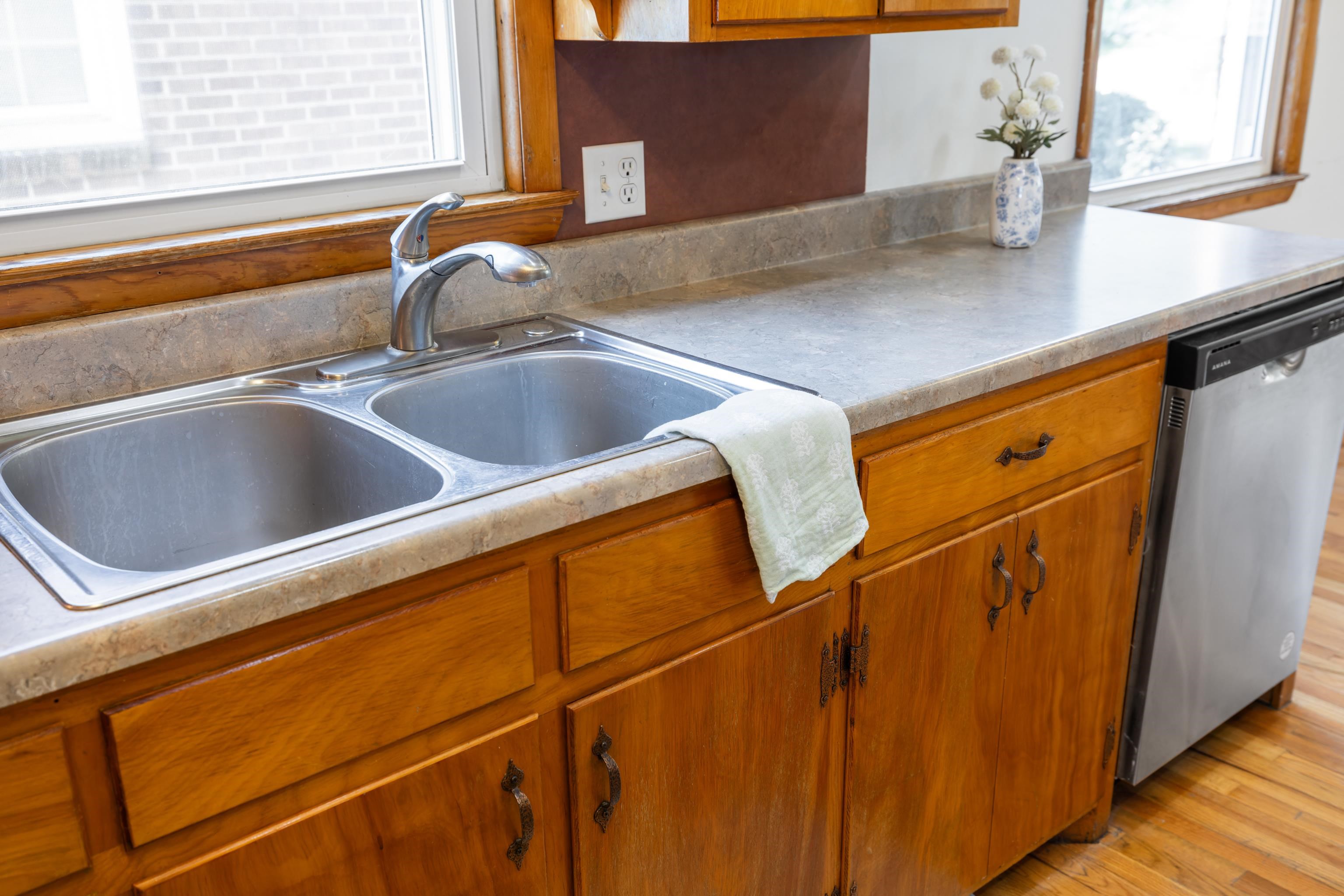 740 SHERWOOD AVE, WAYNESBORO, Virginia 22980, 6 Bedrooms Bedrooms, ,2 BathroomsBathrooms,Residential,740 SHERWOOD AVE,676366 MLS # 676366