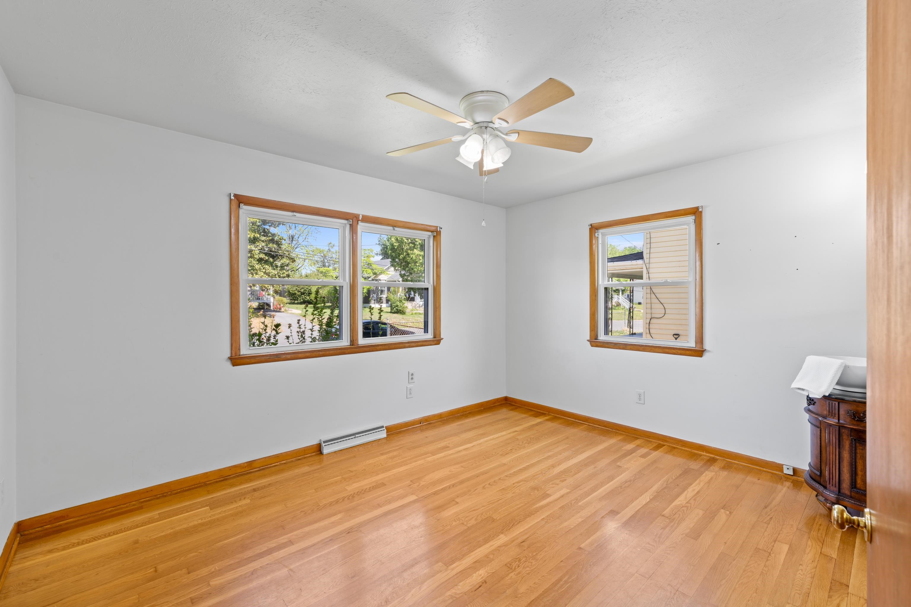 740 SHERWOOD AVE, WAYNESBORO, Virginia 22980, 6 Bedrooms Bedrooms, ,2 BathroomsBathrooms,Residential,740 SHERWOOD AVE,676366 MLS # 676366