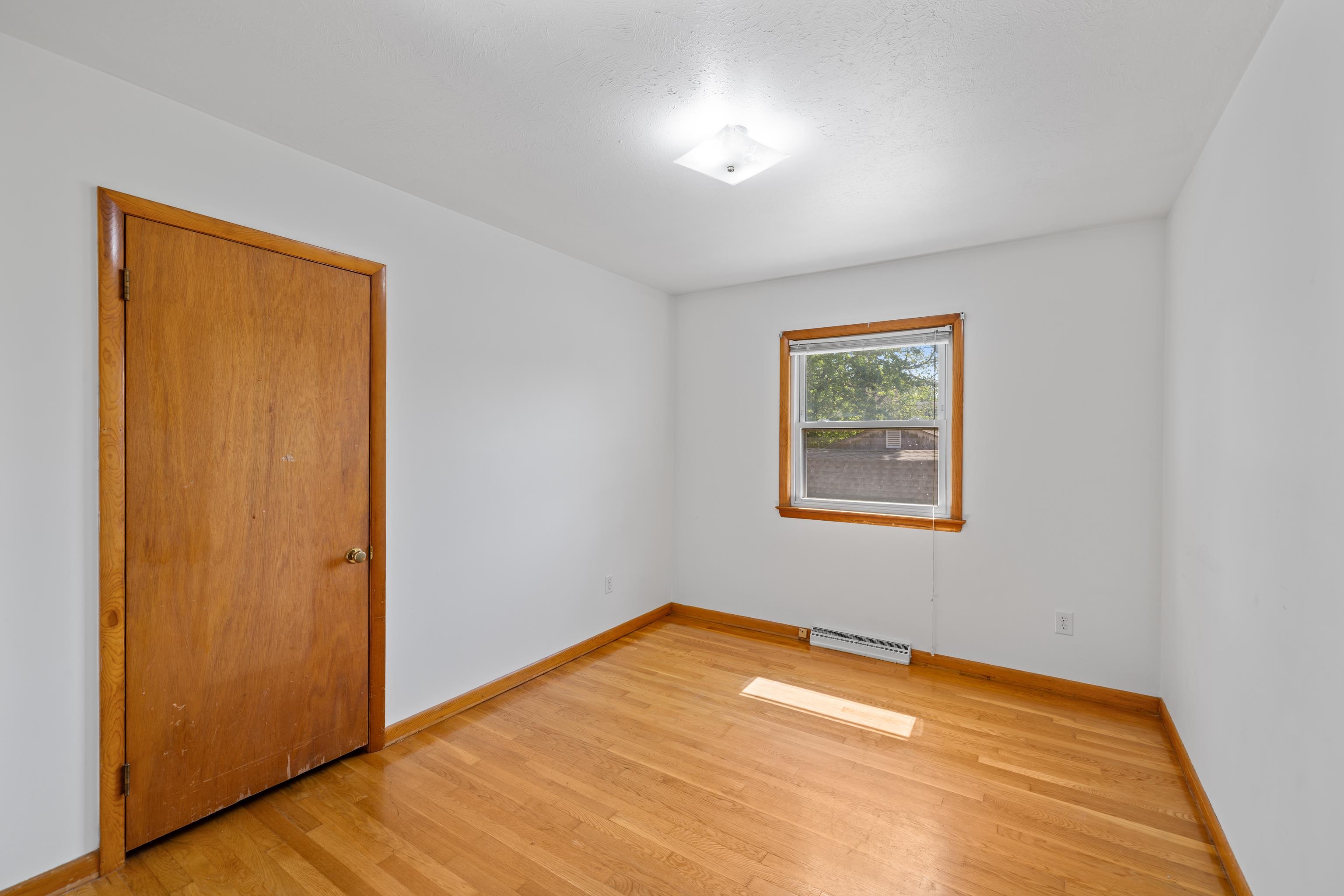 740 SHERWOOD AVE, WAYNESBORO, Virginia 22980, 6 Bedrooms Bedrooms, ,2 BathroomsBathrooms,Residential,740 SHERWOOD AVE,676366 MLS # 676366